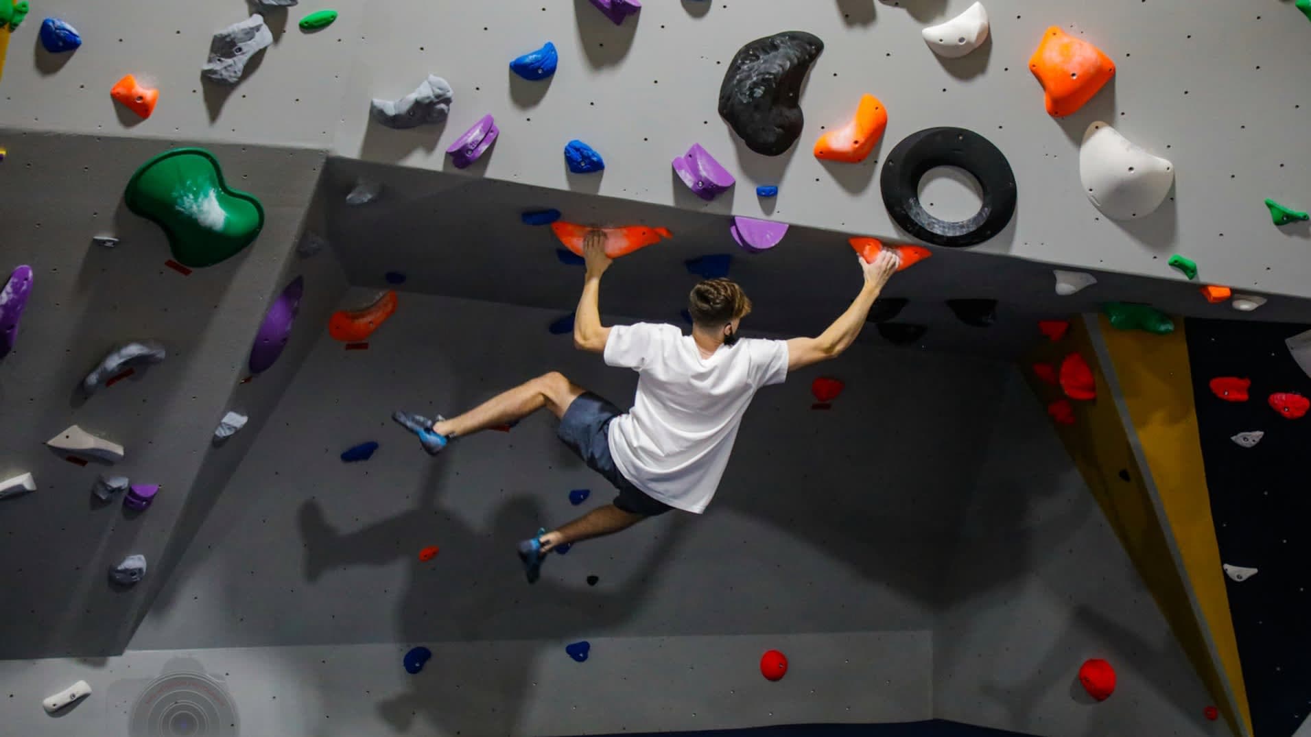 Hang on climbing - Photo