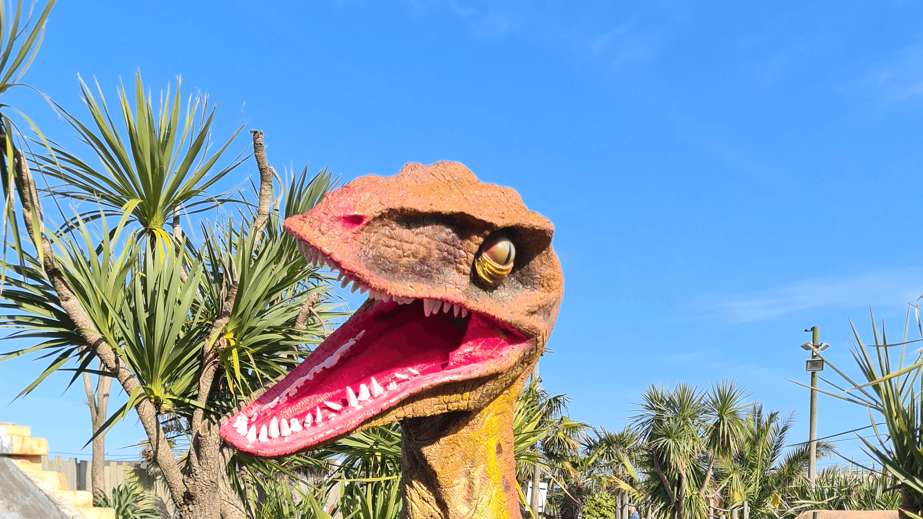 Lost World Adventure Golf - Photo