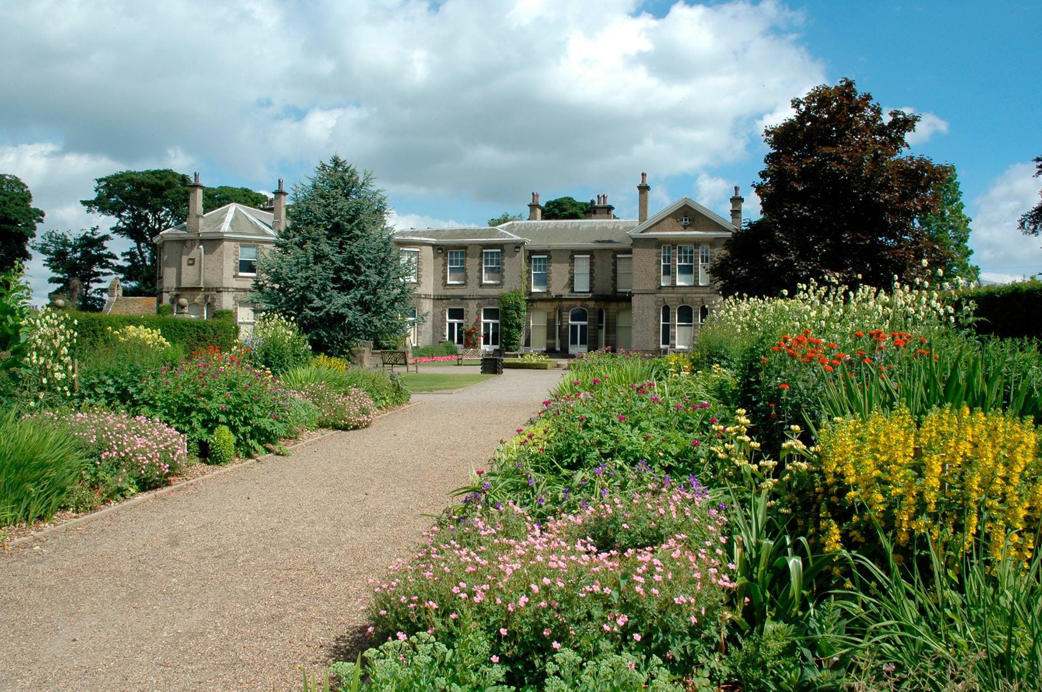 Lotherton - Photo 1