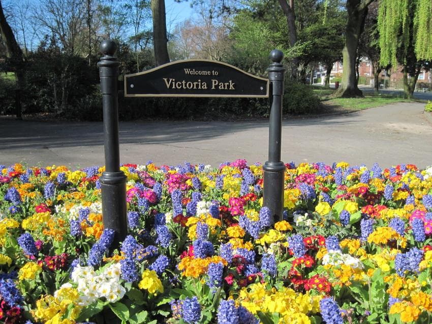 Victoria Park Ilkeston - Photo 1