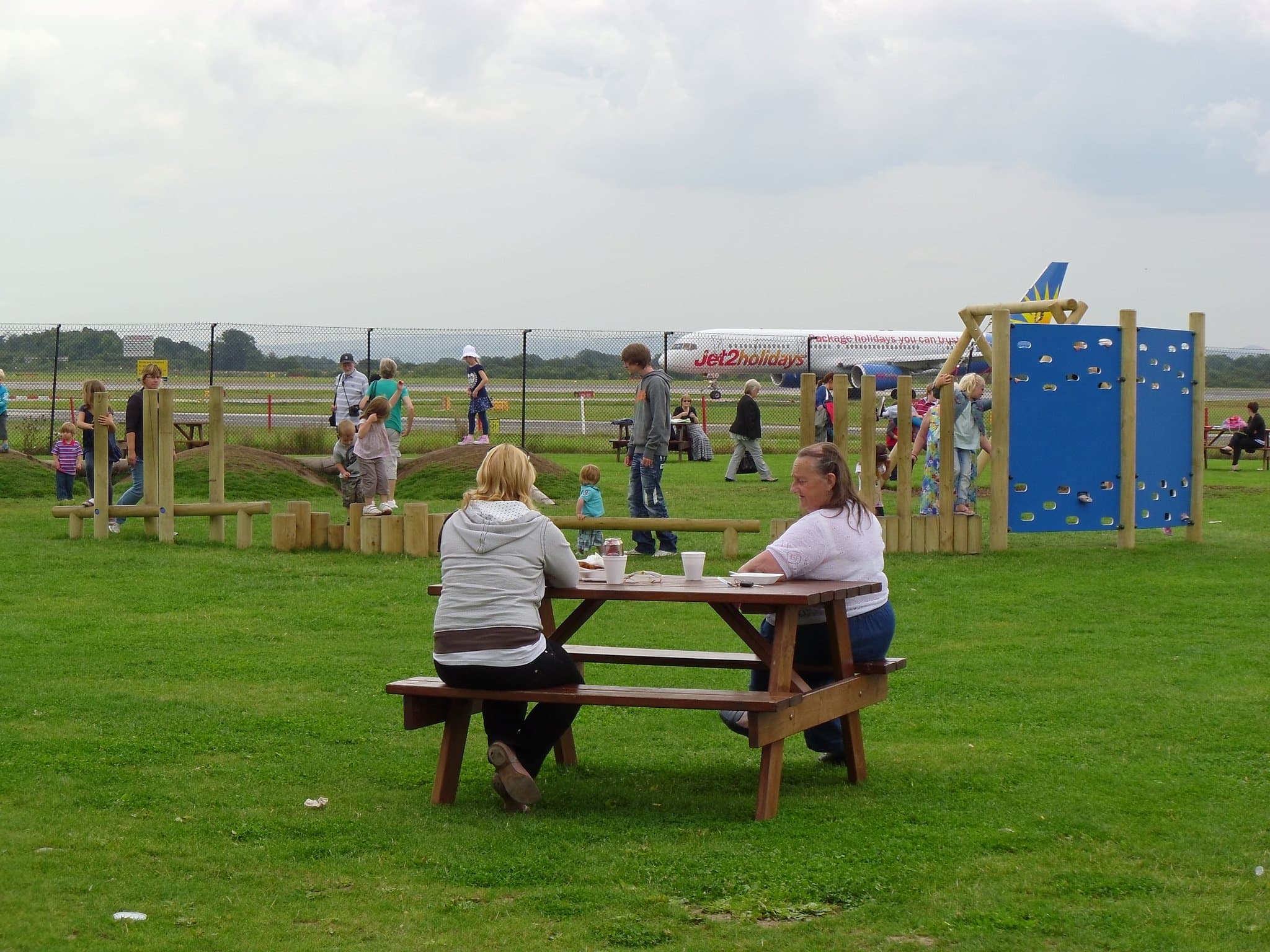 The Runway Visitor Park - Photo