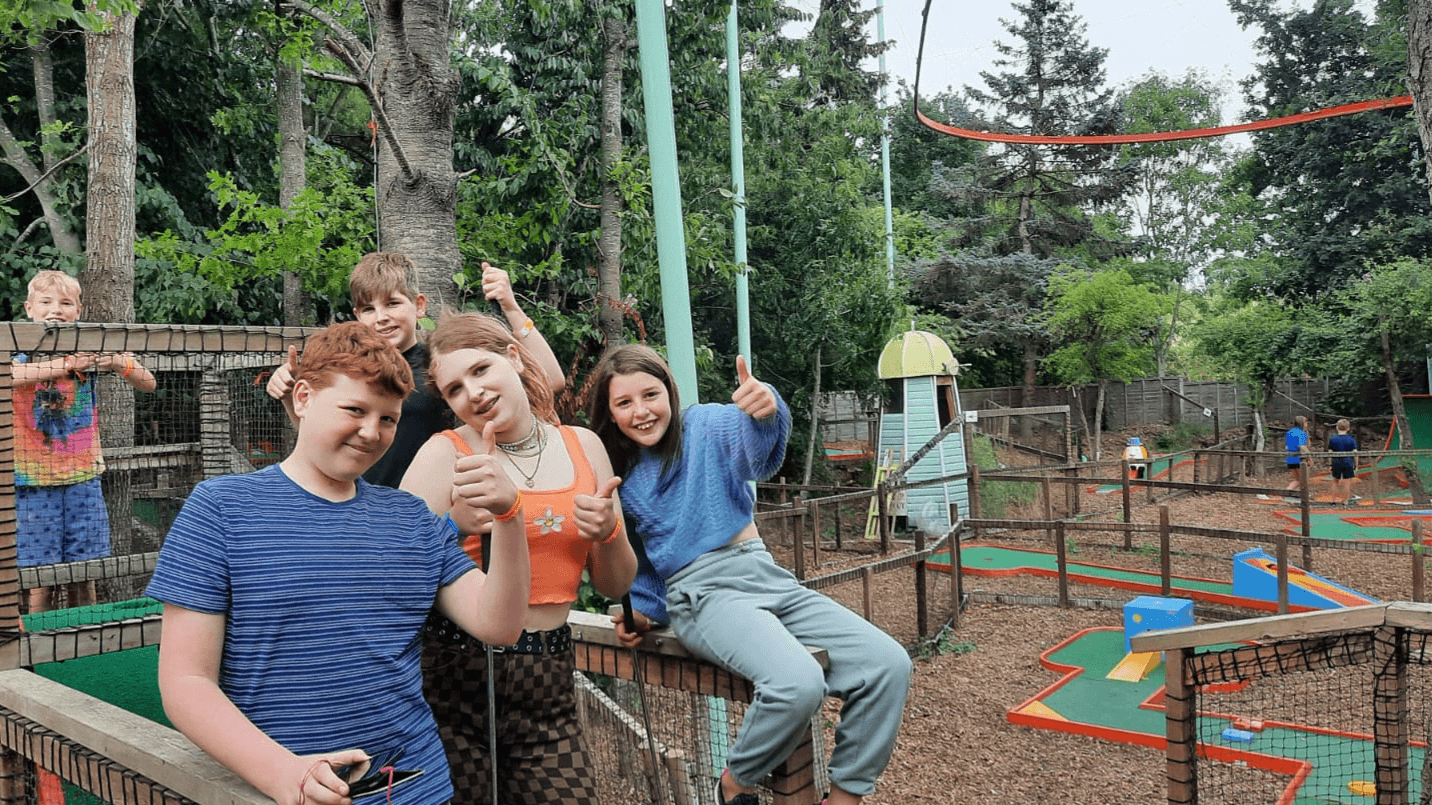 Woodys Play Barn - Photo