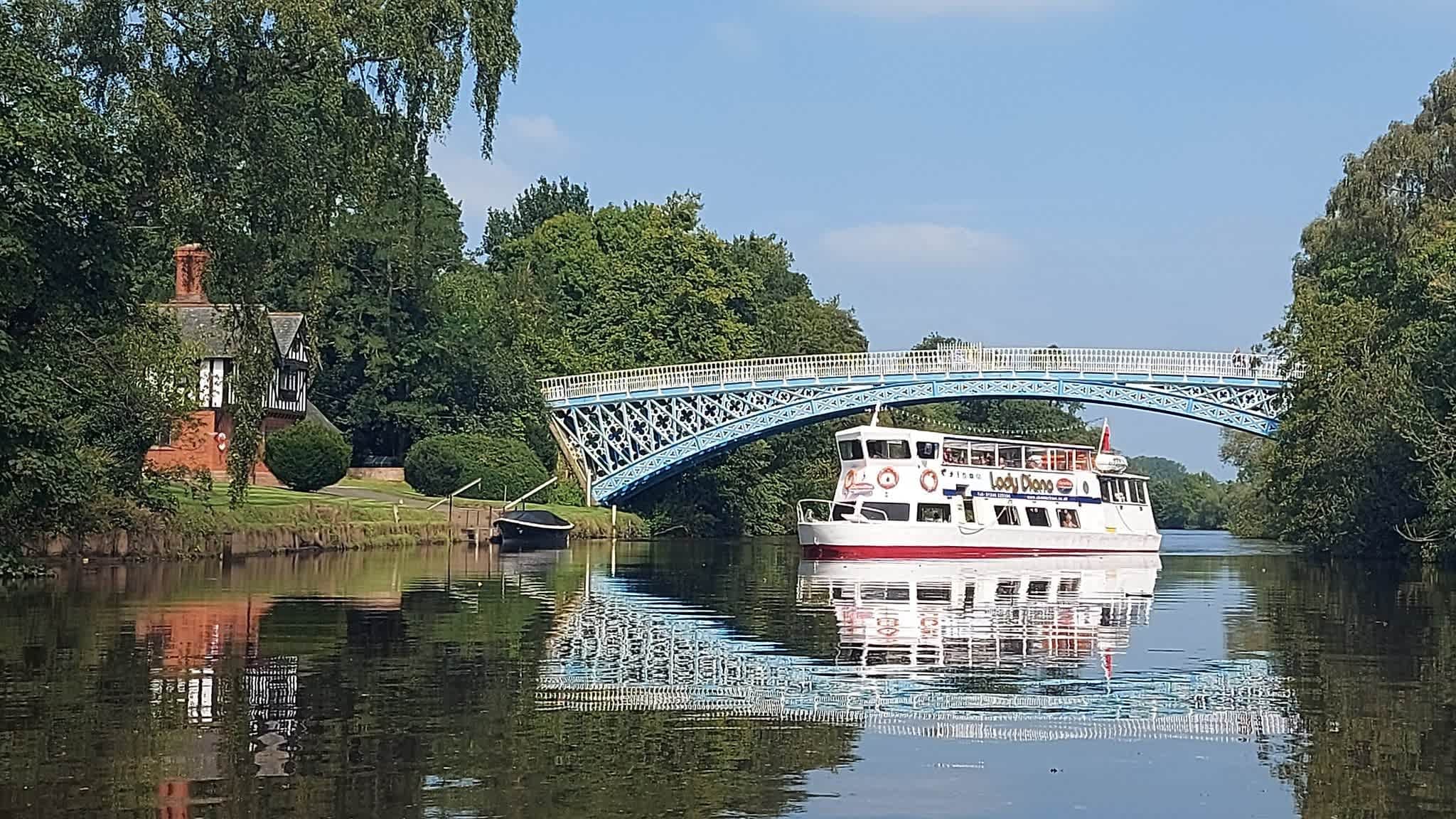 ChesterBoat - Photo 1