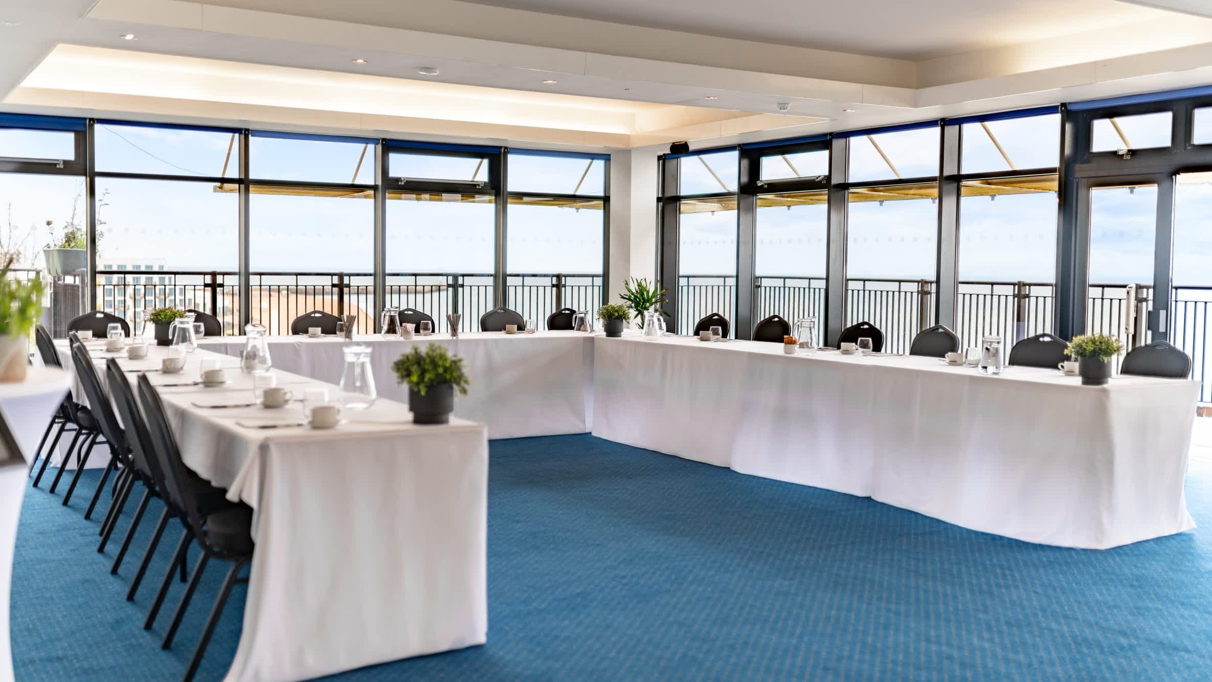 Leas Cliff Hall - Photo