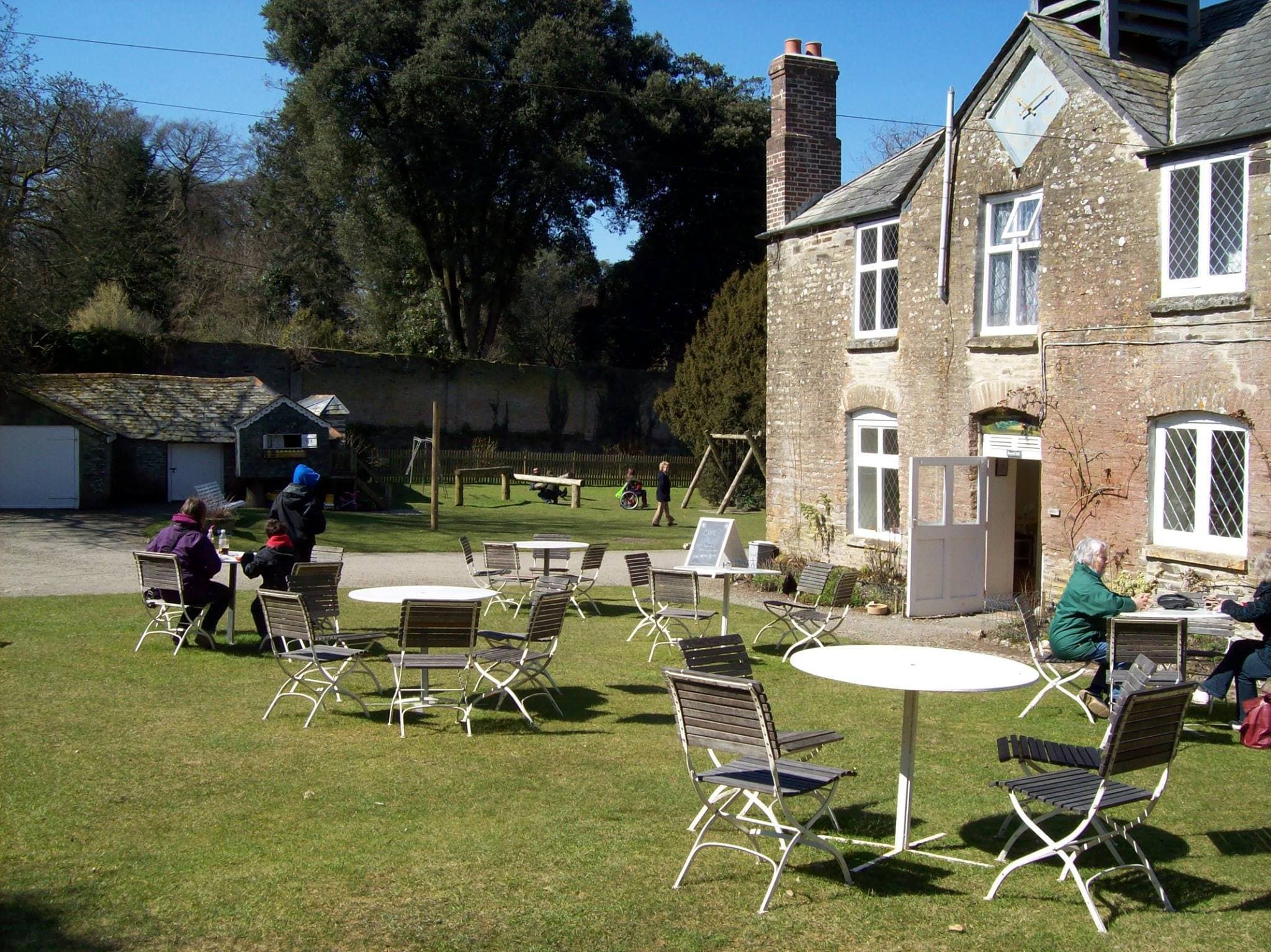 Pencarrow House and Gardens - Photo