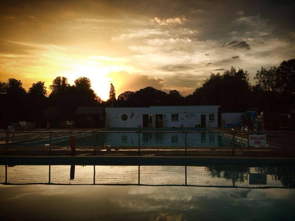 Cirencester Open Air Swimming Pool - Photo 1