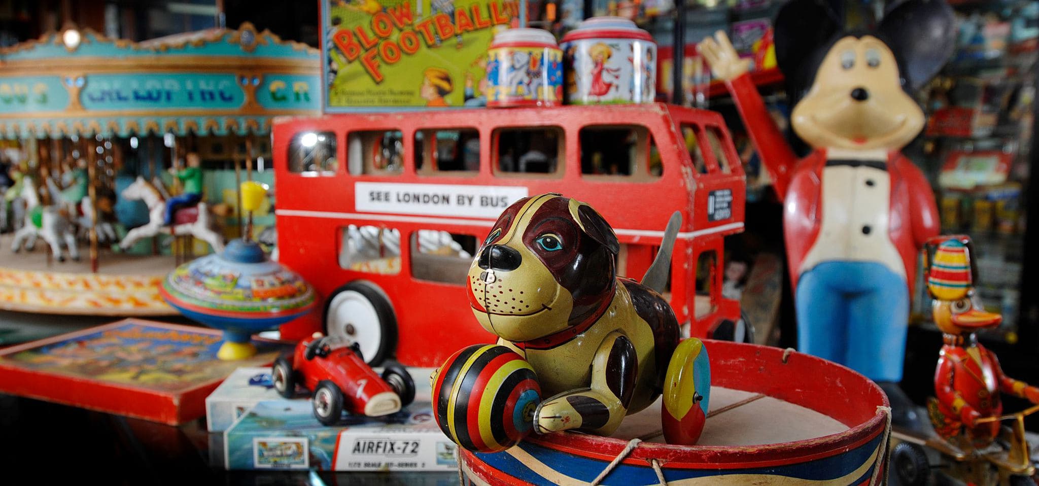 Oakham Treasures - Photo 1
