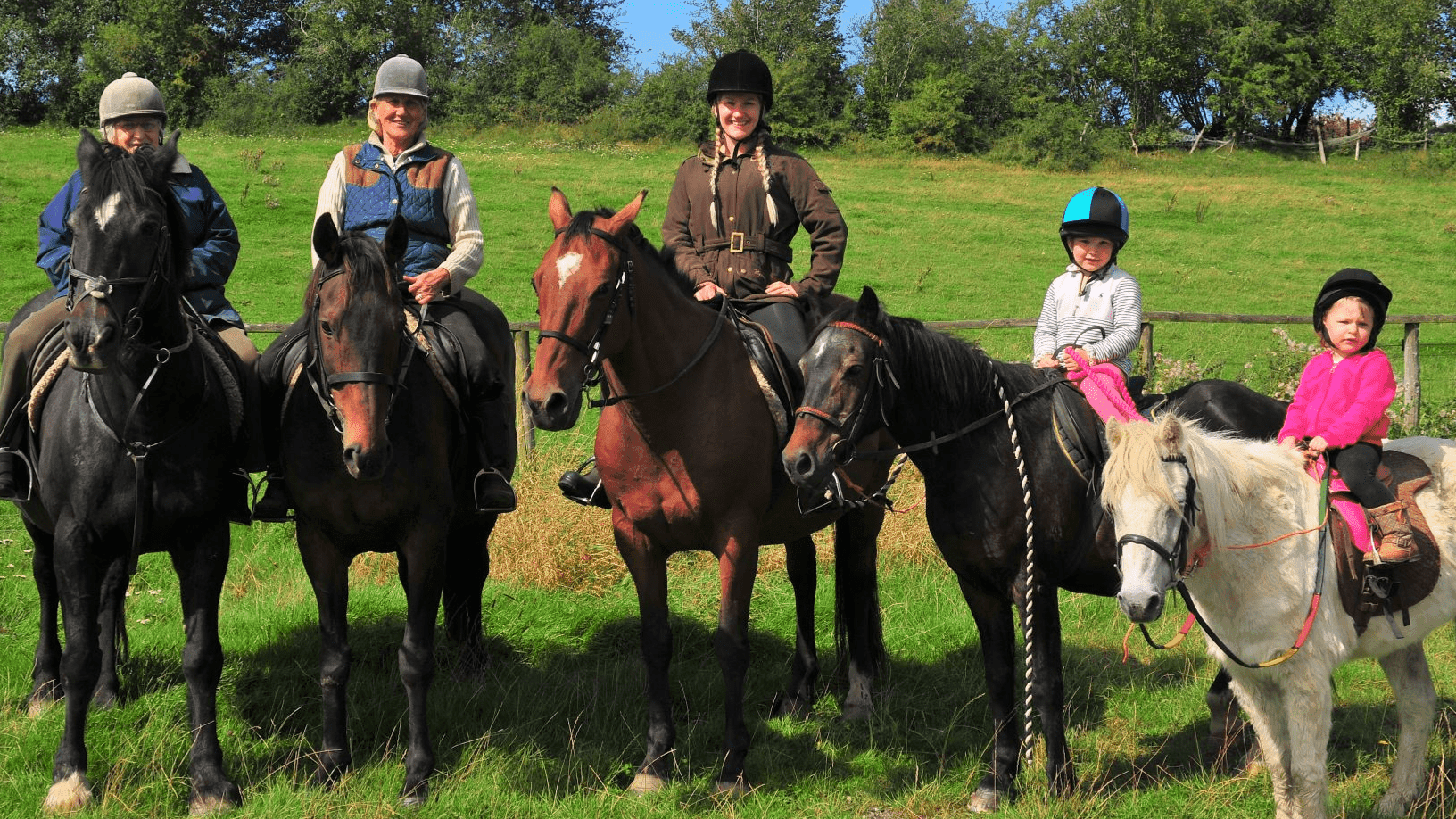 Heart of Wales Riding School - Photo 1