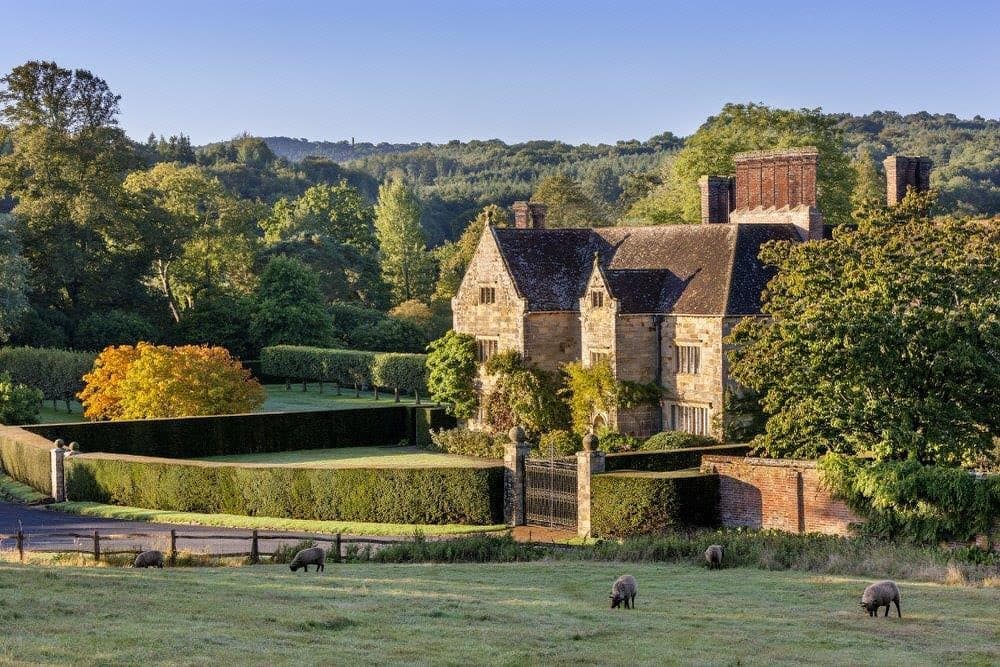 Bateman's House and Garden - Photo