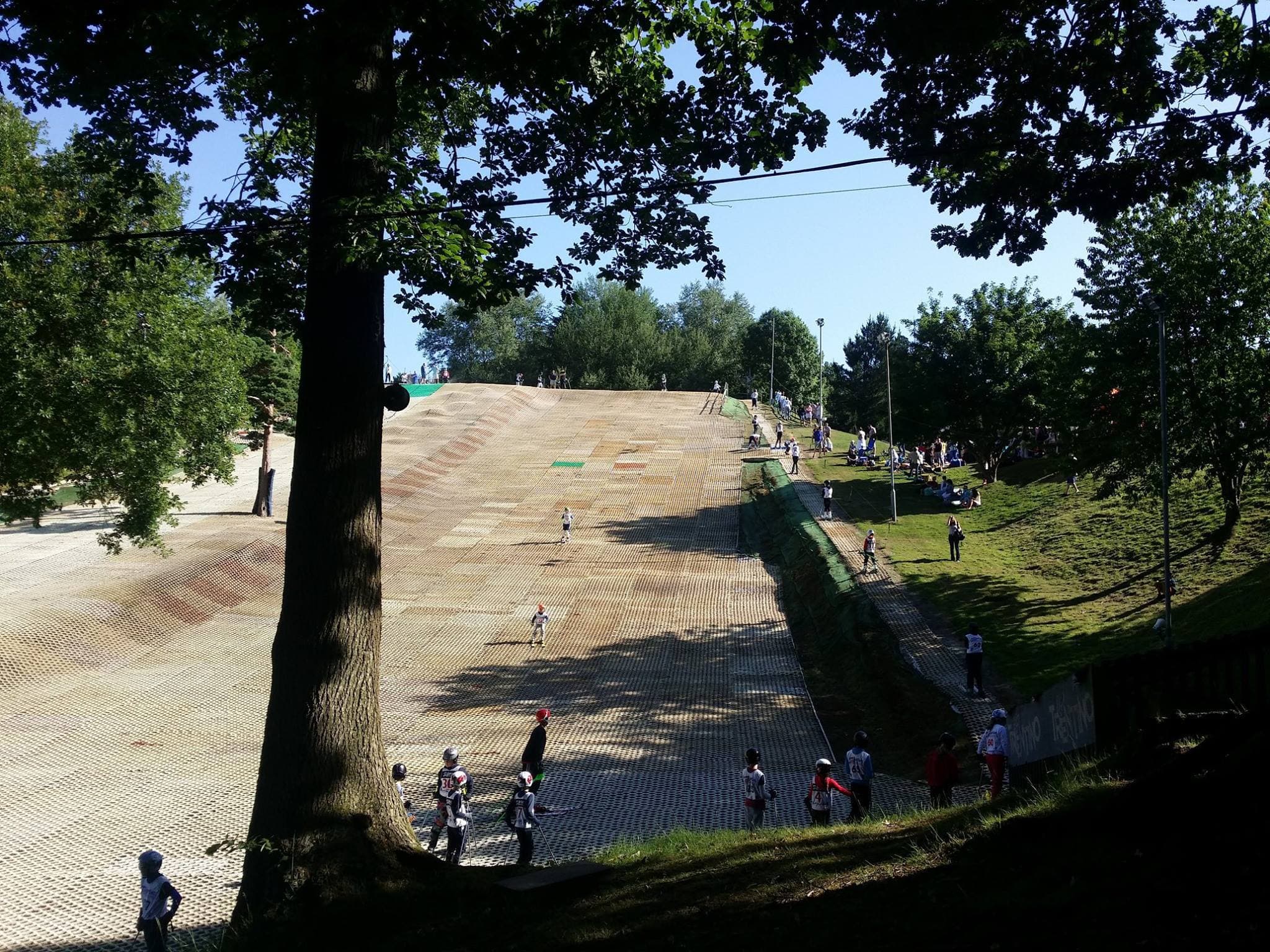 Brentwood Park Ski & Snowboard Centre