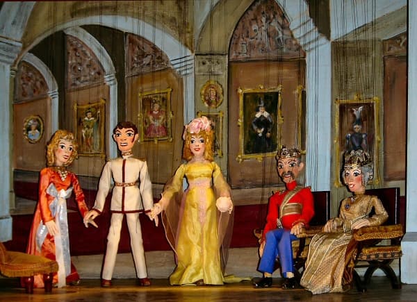 Harlequin Puppet Theatre - Photo
