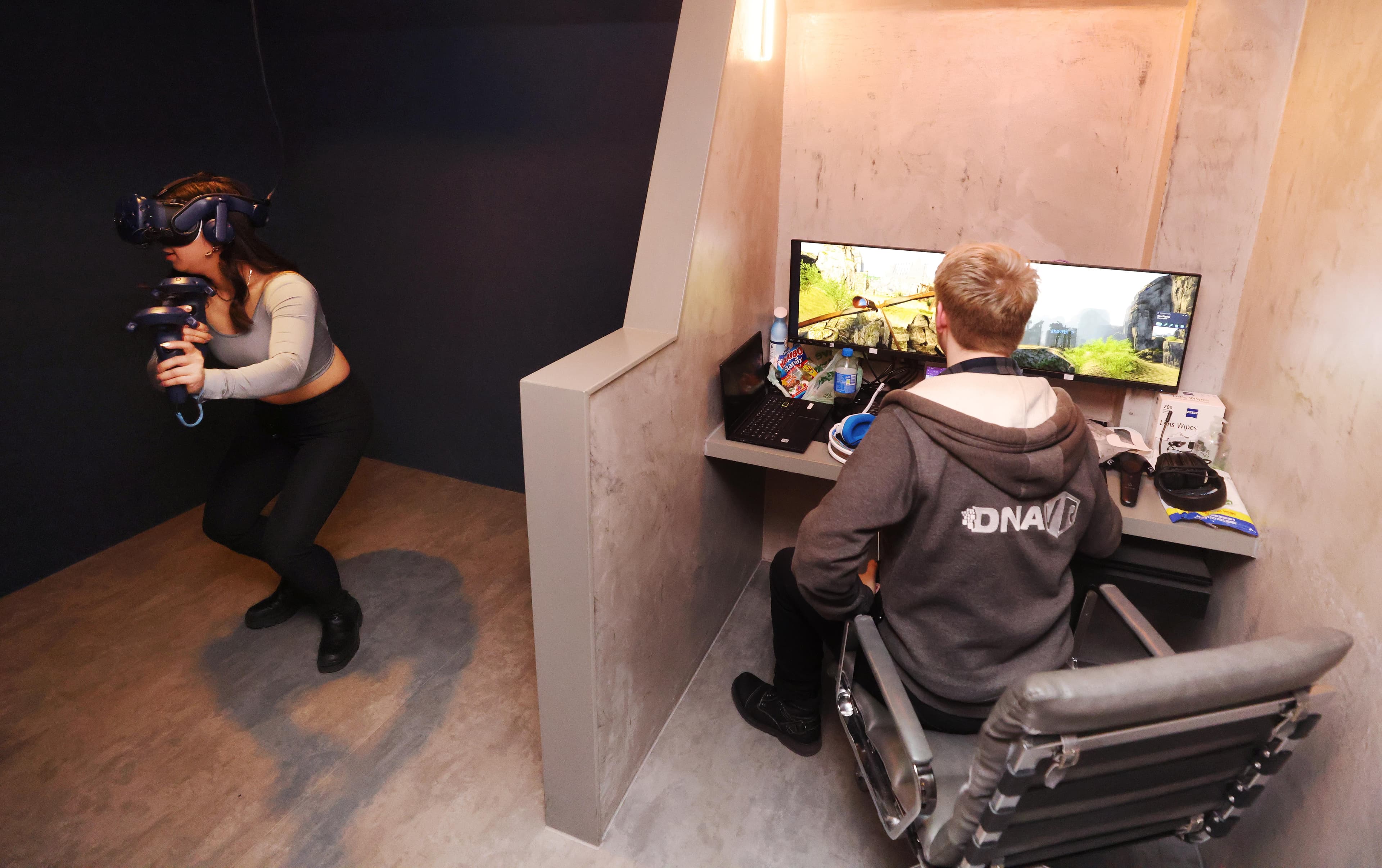 DNA VR Hammersmith Virtual Reality Arcade - Photo