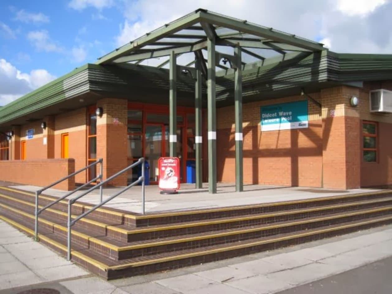 Didcot Wave Leisure Pool - Photo