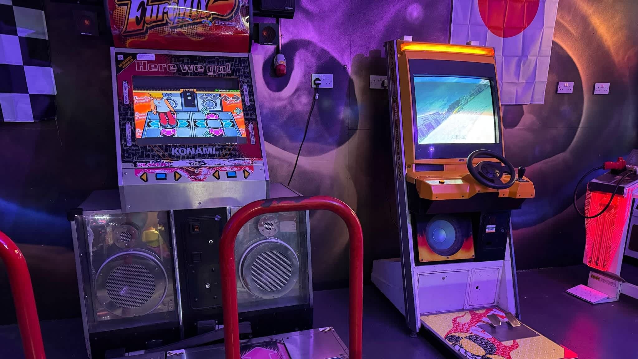 Insanity Gaming Arcade Newton Abbot - Photo