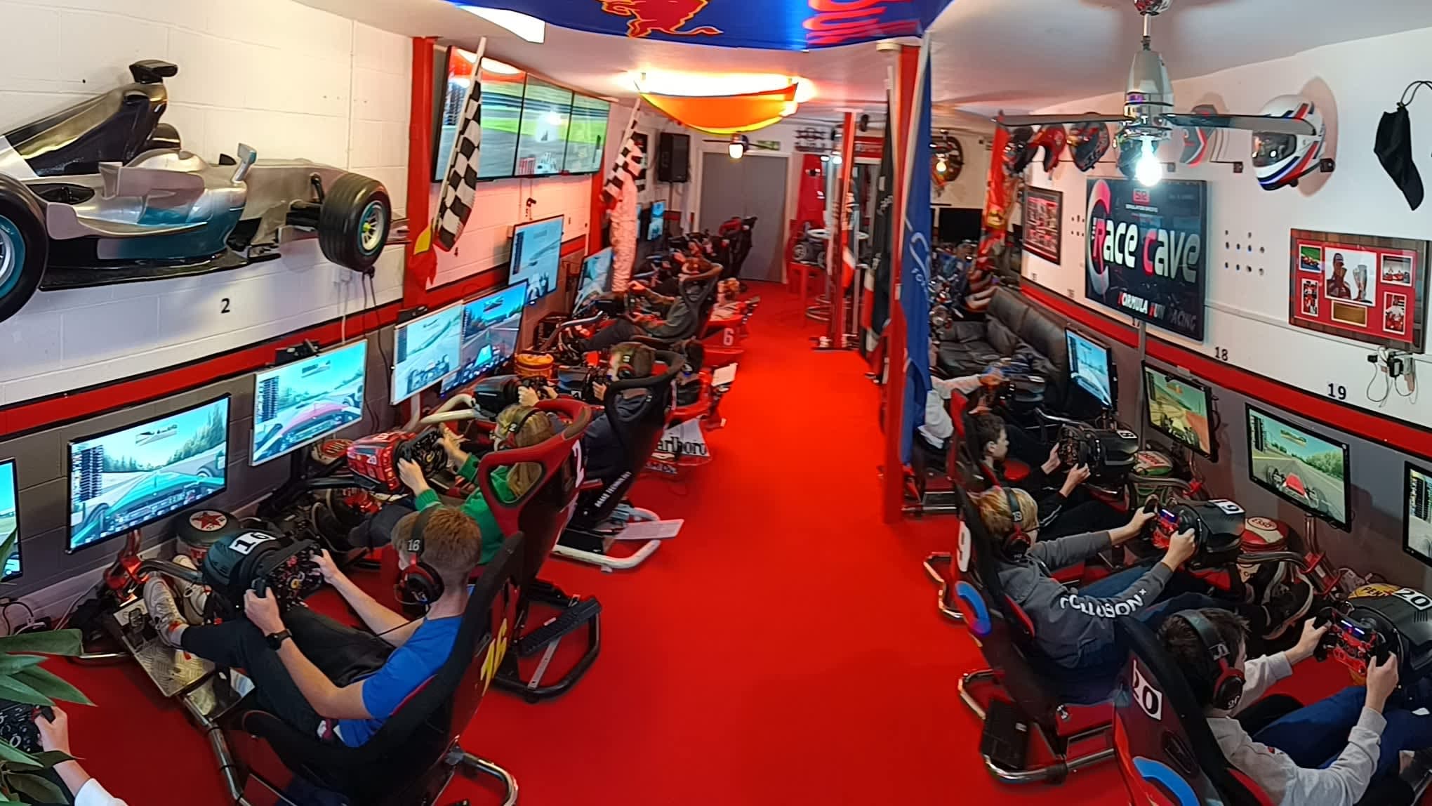 The Race Cave - Photo 1