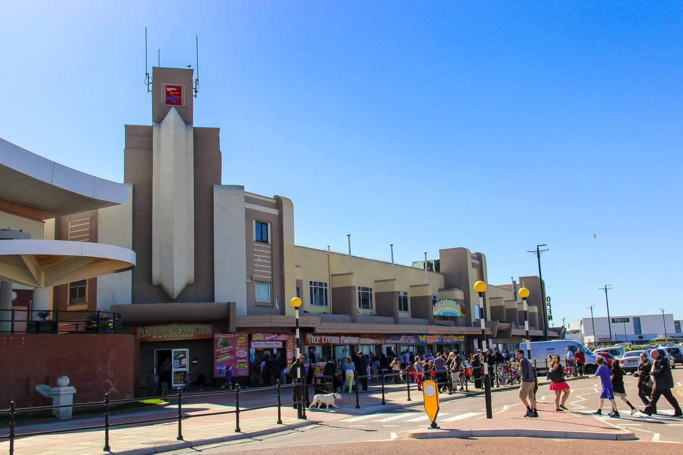 New Palace and Adventureland - Photo 1