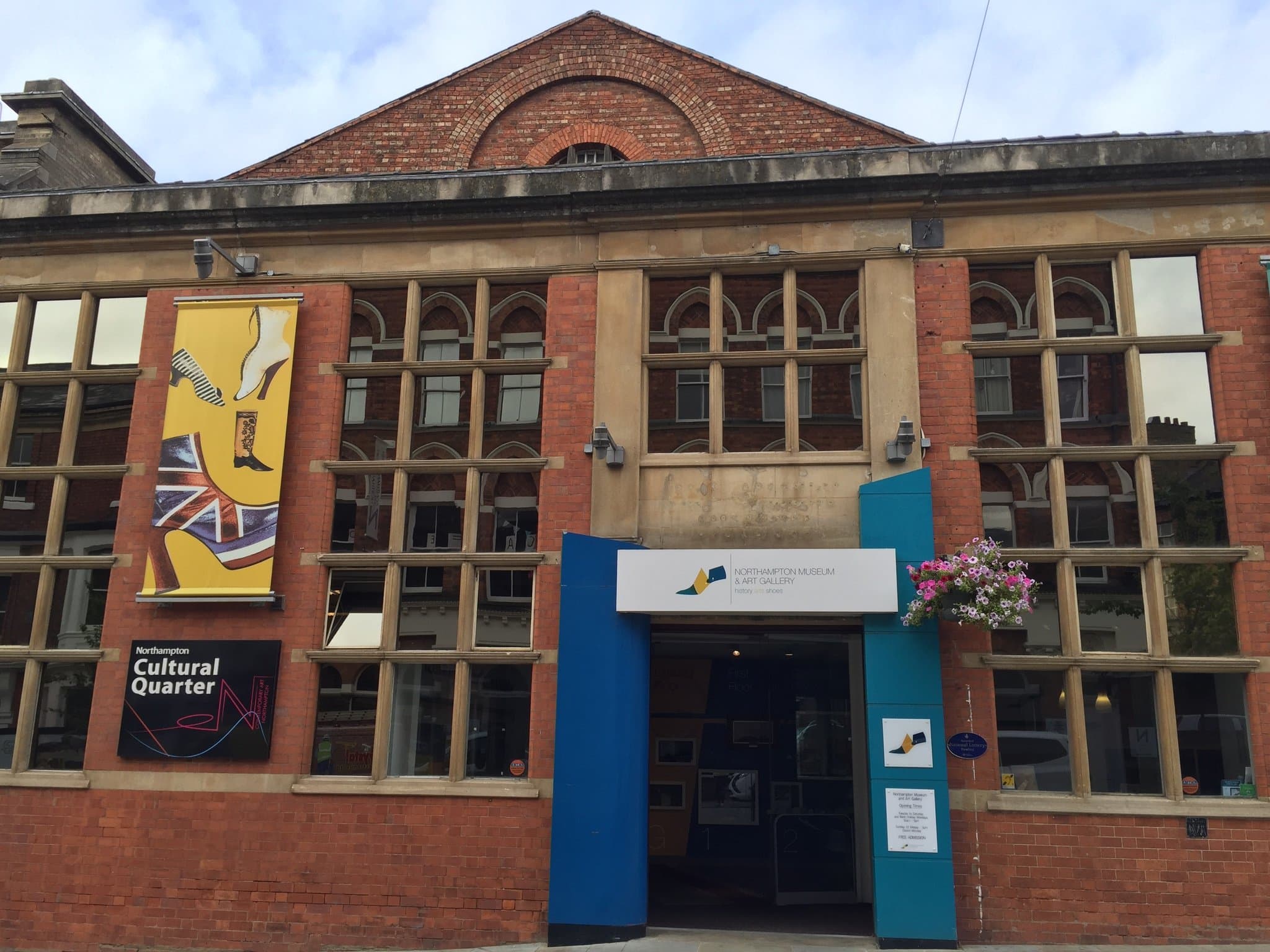 Northampton Museum and Art Gallery - Photo 1