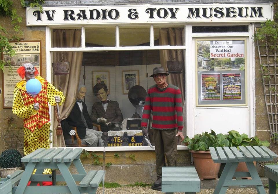 Montacute TV Radio Toy Museum - Photo 1