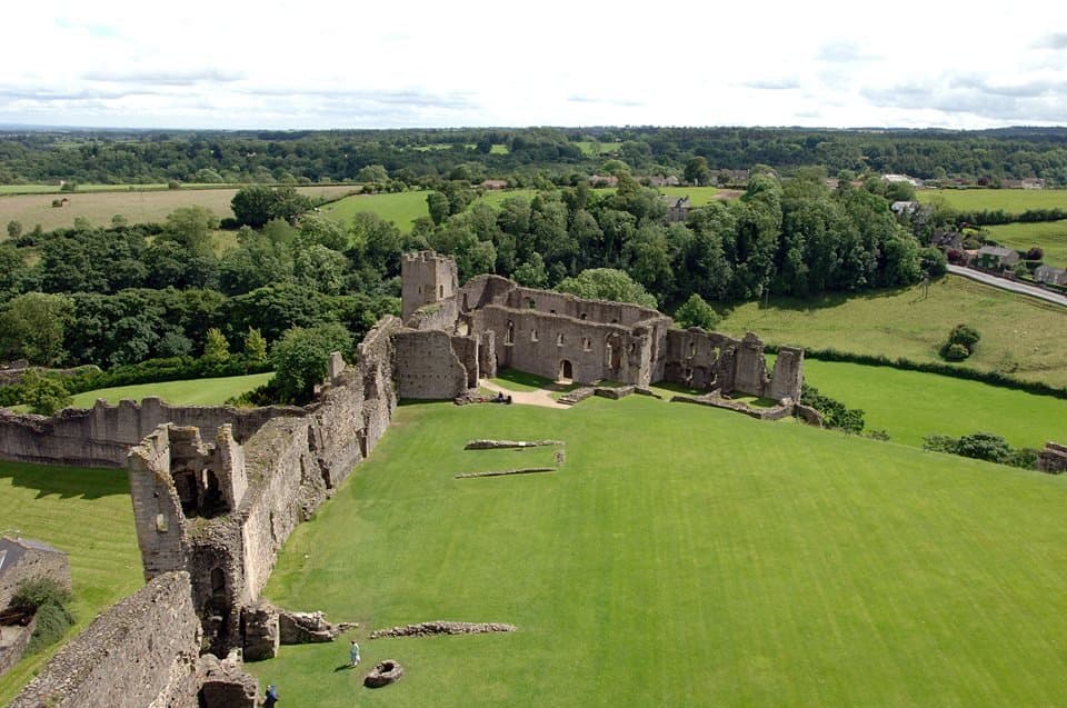 Richmond Castle - Photo 1
