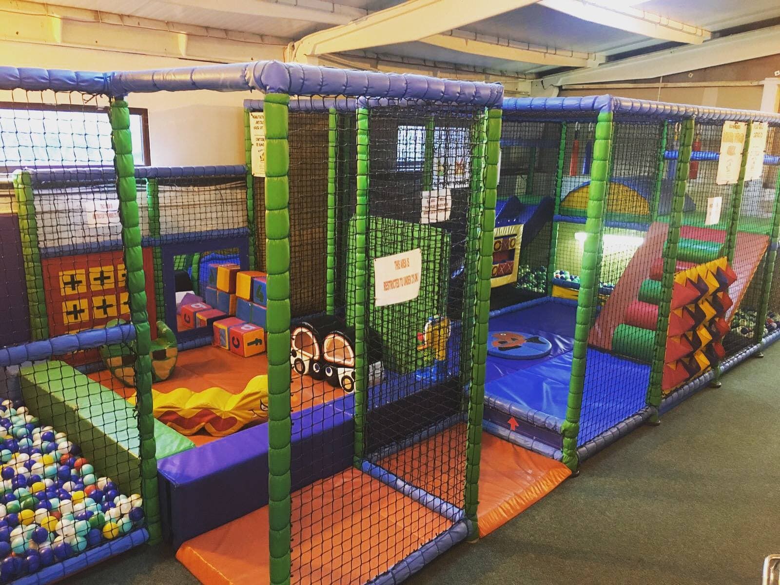 Buzy Bees Playbarn - Photo 1