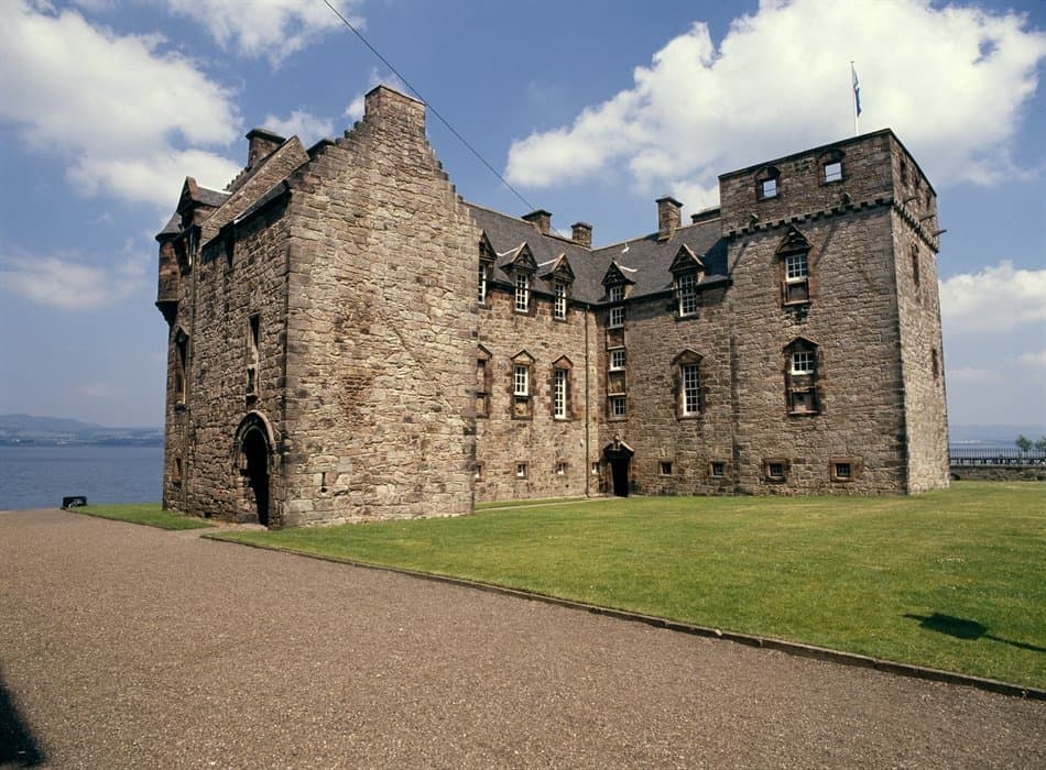 Newark Castle - Photo 1