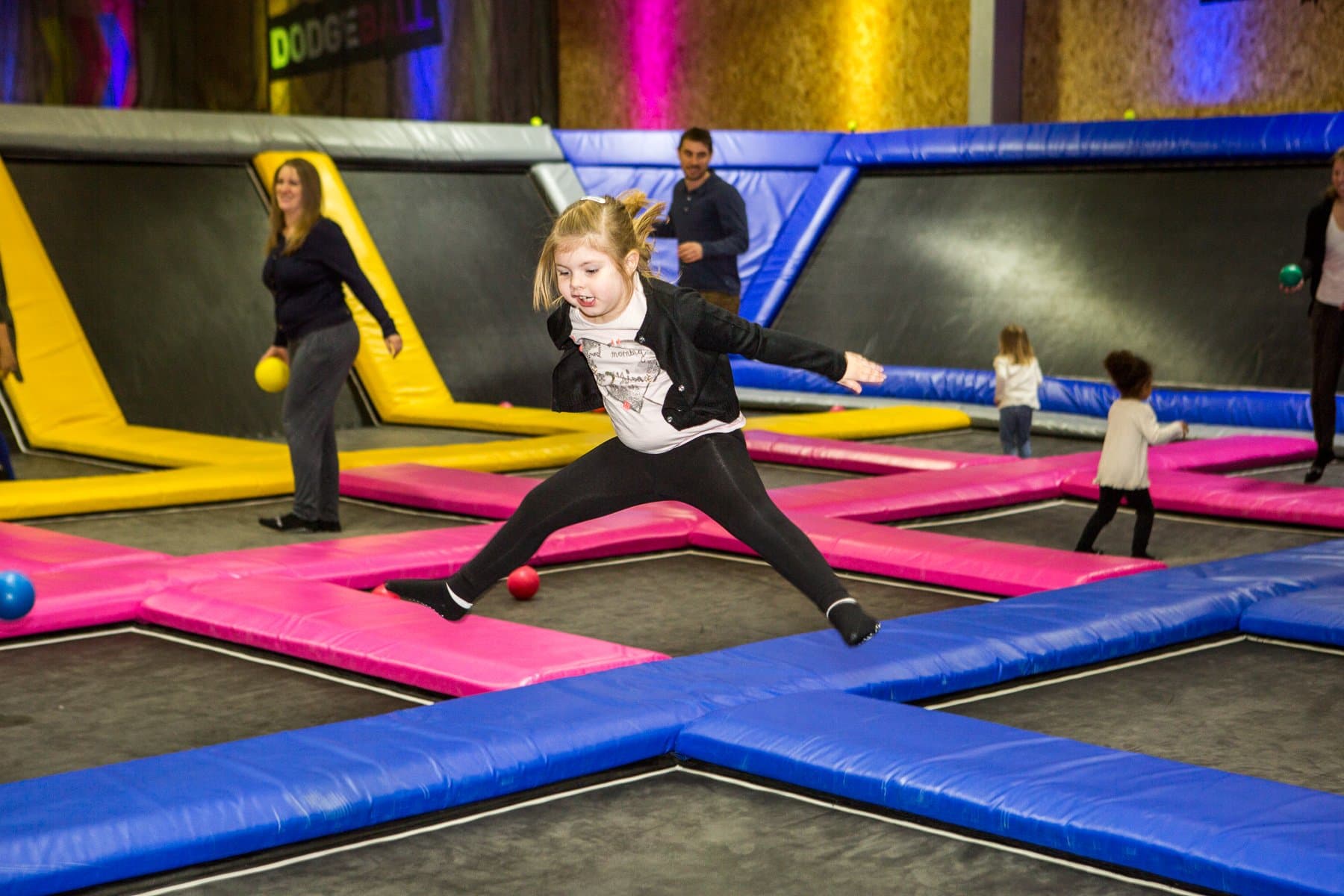 AirHop Colchester - Photo 1